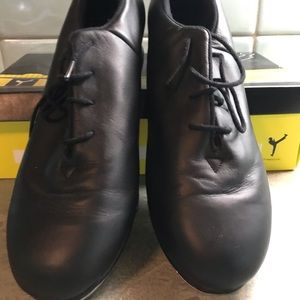 Womens size 8.5 Bloch tap shoes